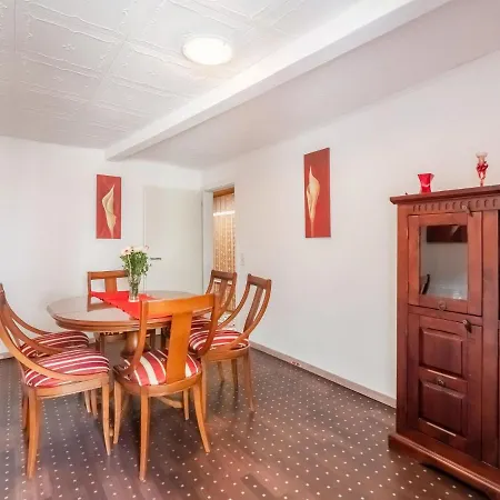Spacious Holiday In With Balcony *